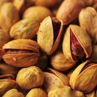 تصویر 1 از پسته اکبری نمکی با طعم ملایم و برشته مناسب